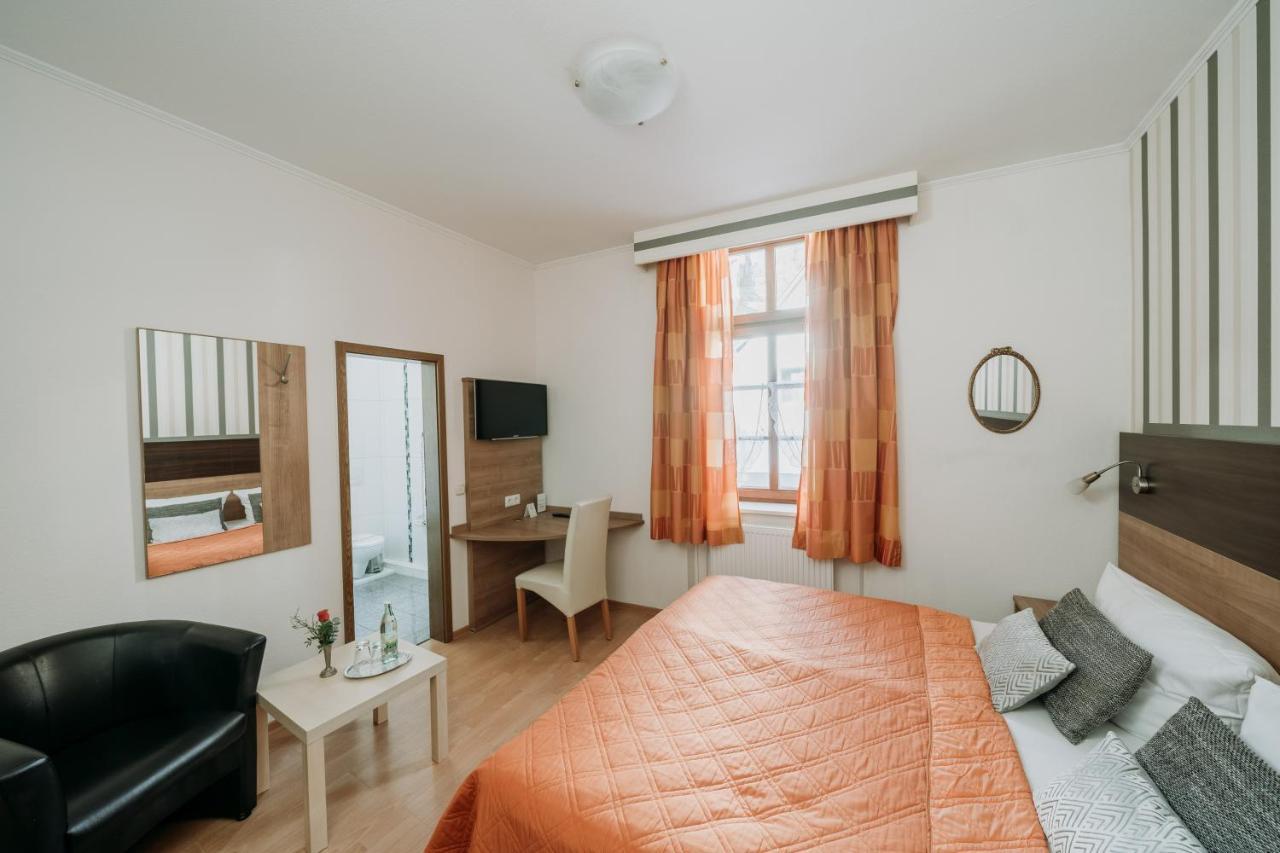 Fraenkischer Gasthof-Hotel Zum Koppen Gemunden am Main Esterno foto